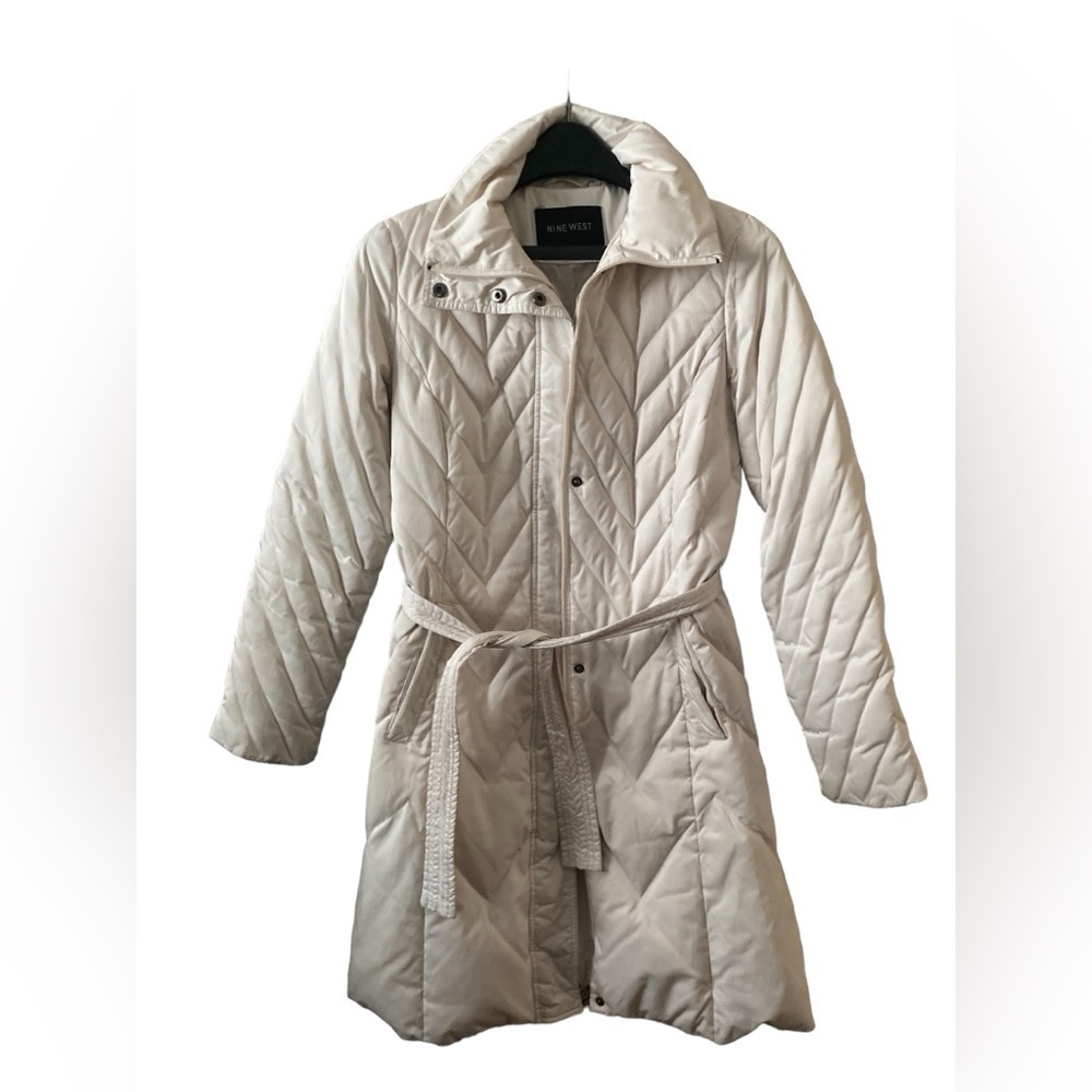 Women’s Nine West Long White  Down Filled Coat Size Small